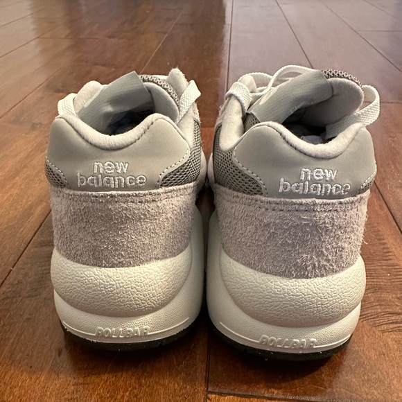 New Balance Gray 580 Mesh Suede Sneakers Sz 6 - Picture 12 of 16